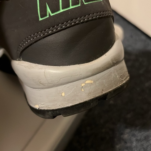 NIKE Air trainer SC Stadium Dark and Light grey & poison Green Size 6.5Y (GS) - Picture 11 of 12